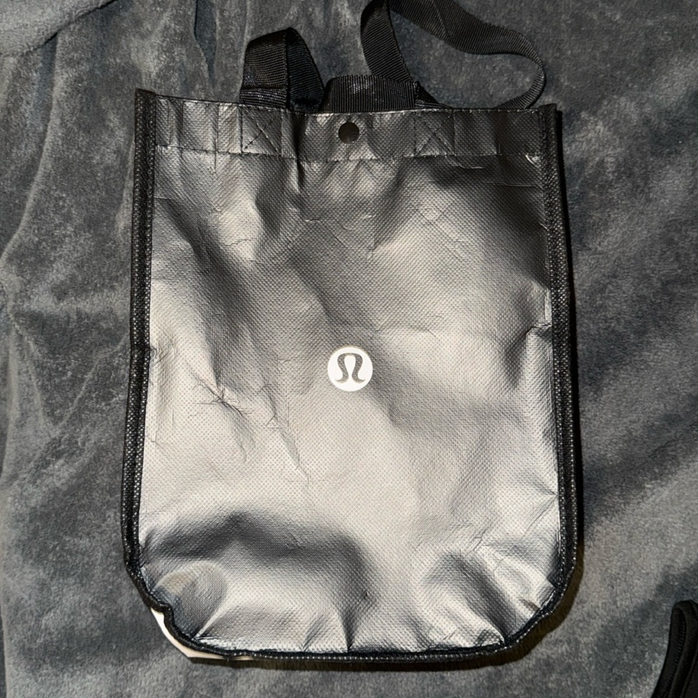Small Lululemon shopping bag